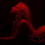 Hiuksista vetäminen seksin aikana