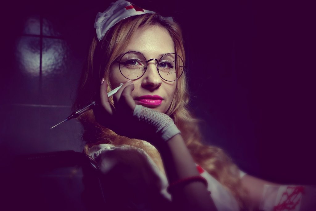 Hoitaja ja potilas roolileikki-ideat